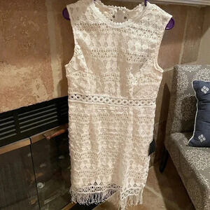 NWT women’s Lulu’s Lace Dress wedding/Bridesmaid/bridal/cocktail size L